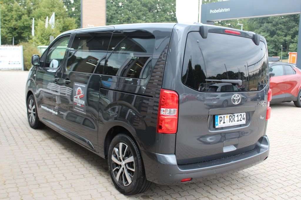Fahrzeugbild eines Toyota Proace