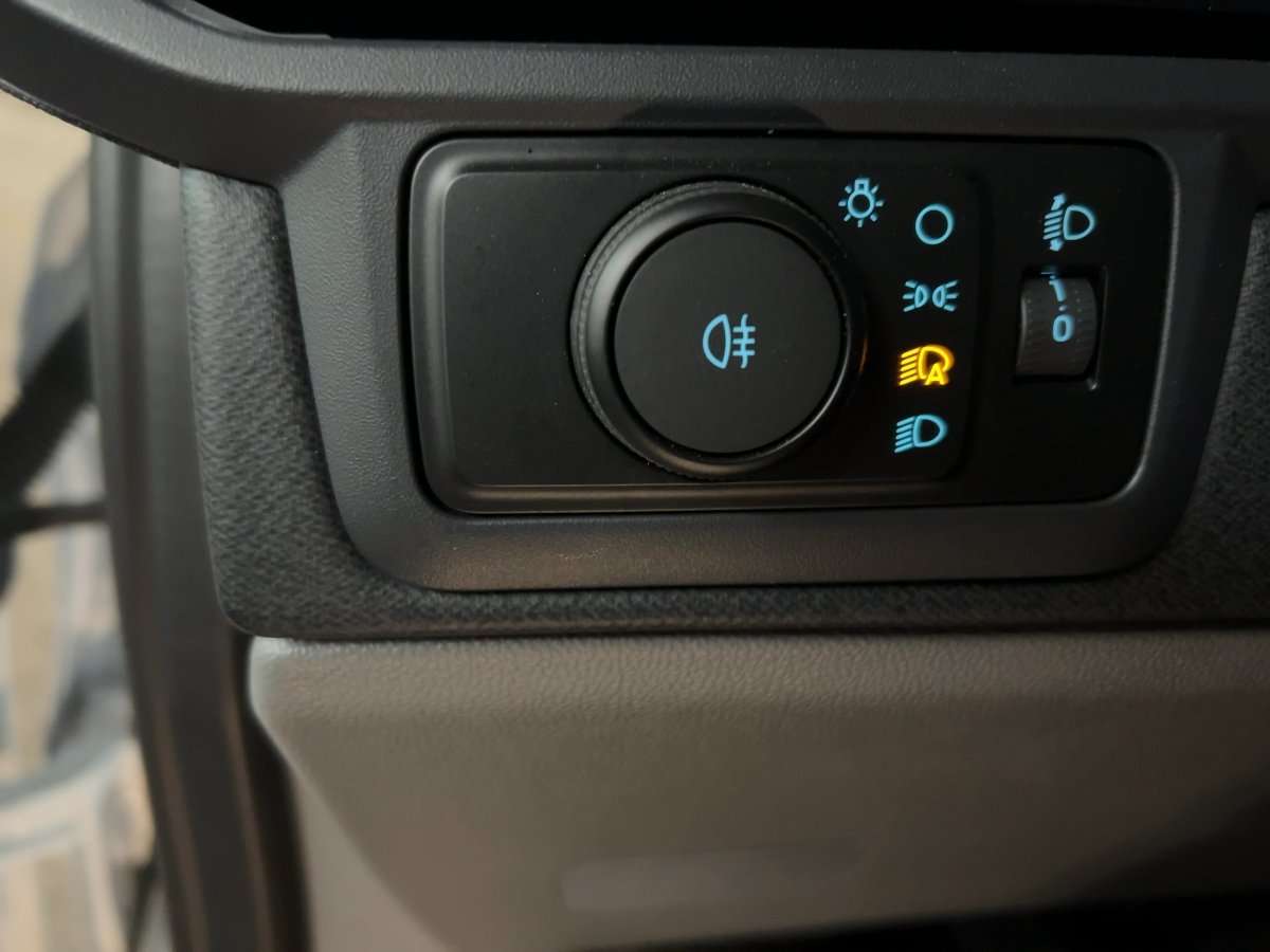 Fahrzeugbild eines Ford Tourneo Custom