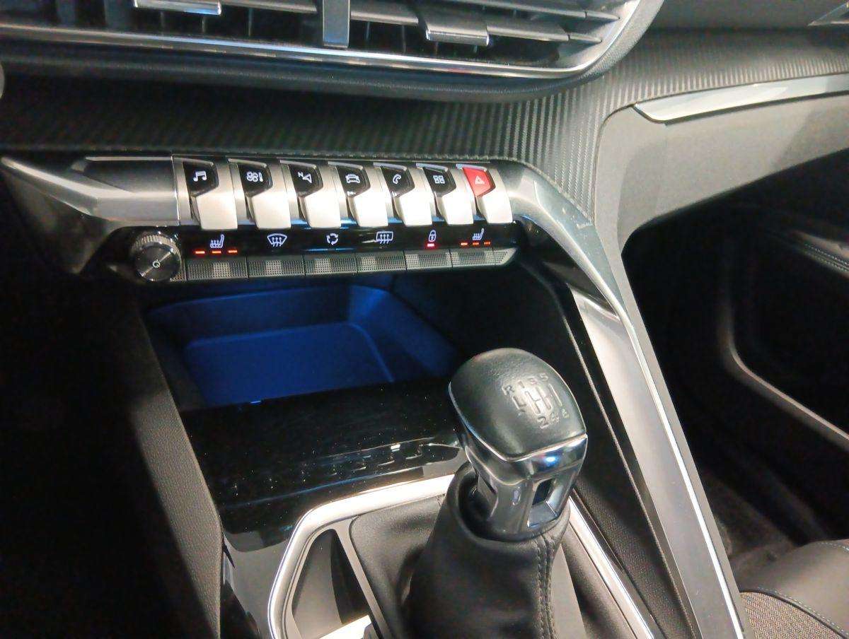 Fahrzeugbild eines Peugeot 3008