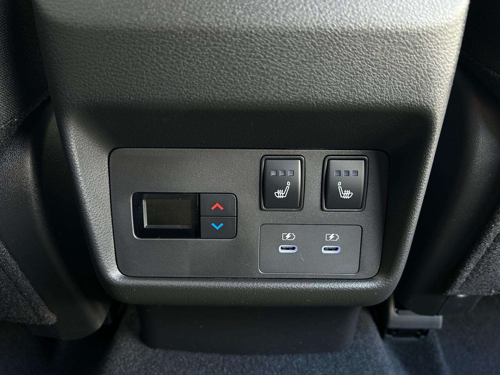 Fahrzeugbild eines Nissan X-TRAIL