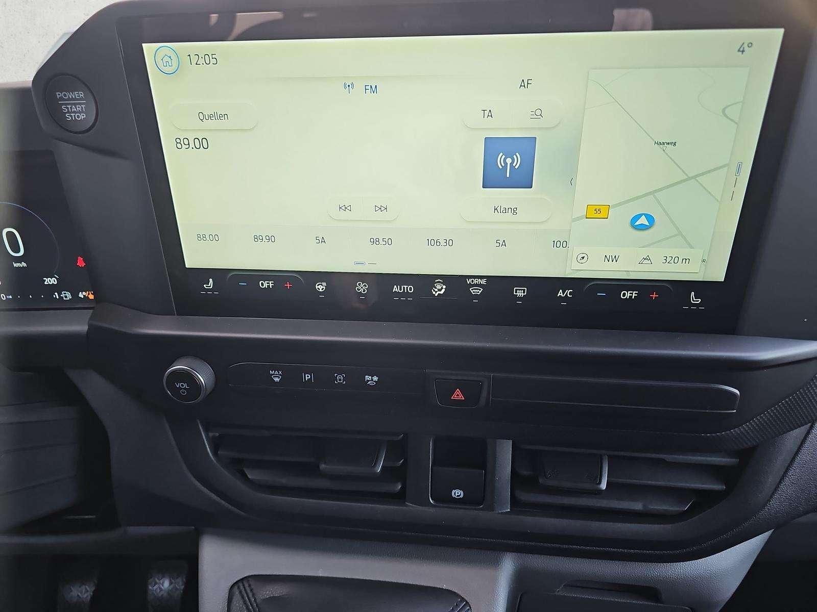 Fahrzeugbild eines Ford Transit Custom