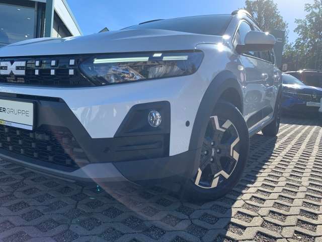 Fahrzeugbild eines Dacia Jogger