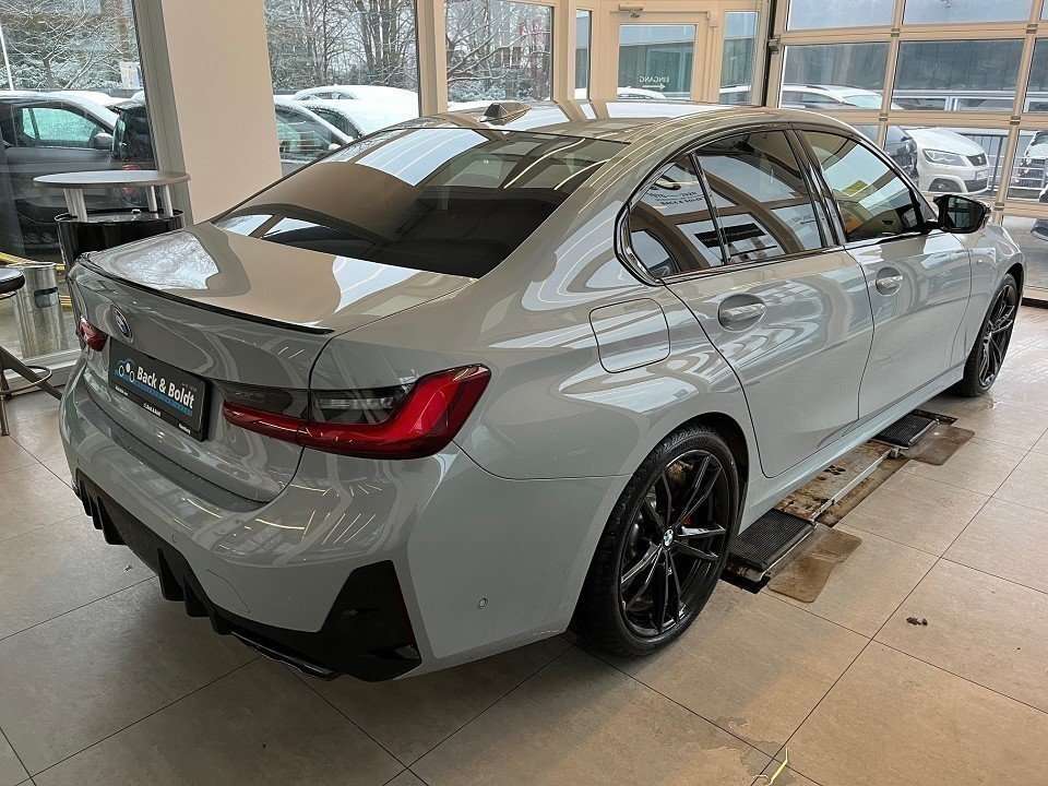 Fahrzeugbild eines BMW 3er-Reihe
