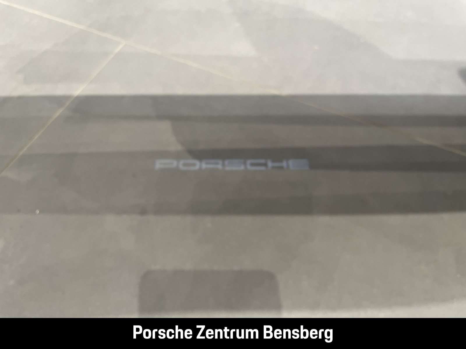 Fahrzeugbild eines Porsche Taycan