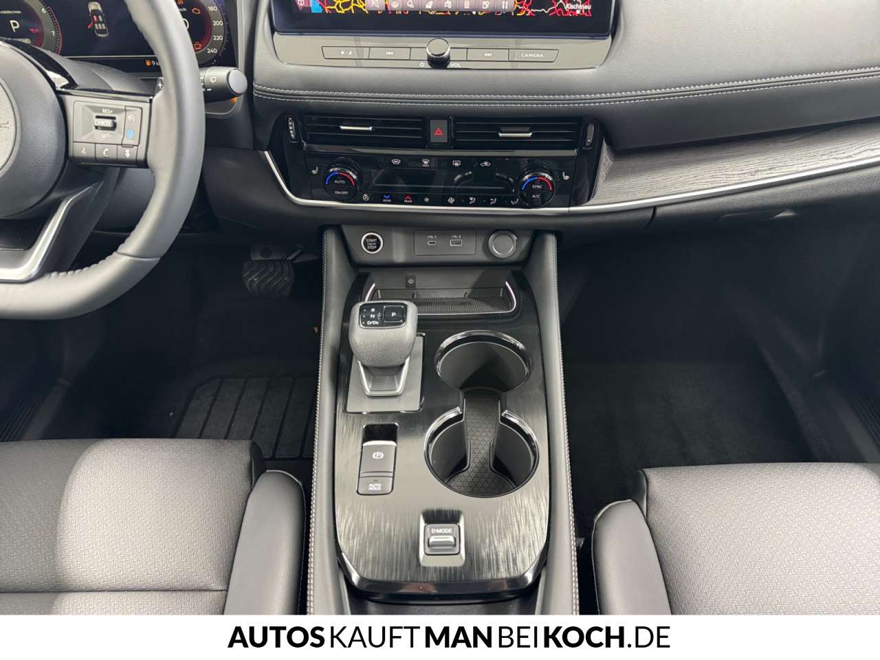 Fahrzeugbild eines Nissan X-TRAIL