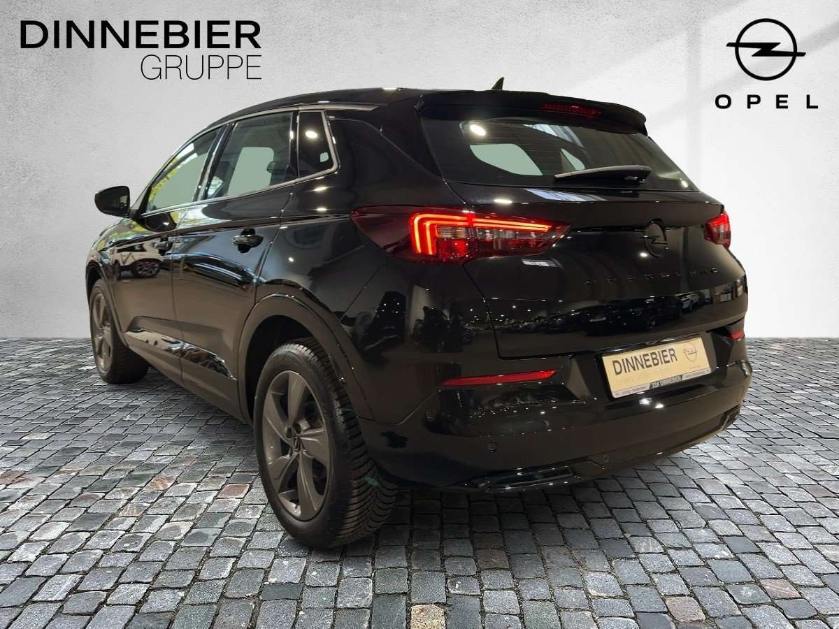 Fahrzeugbild eines Opel Grandland X