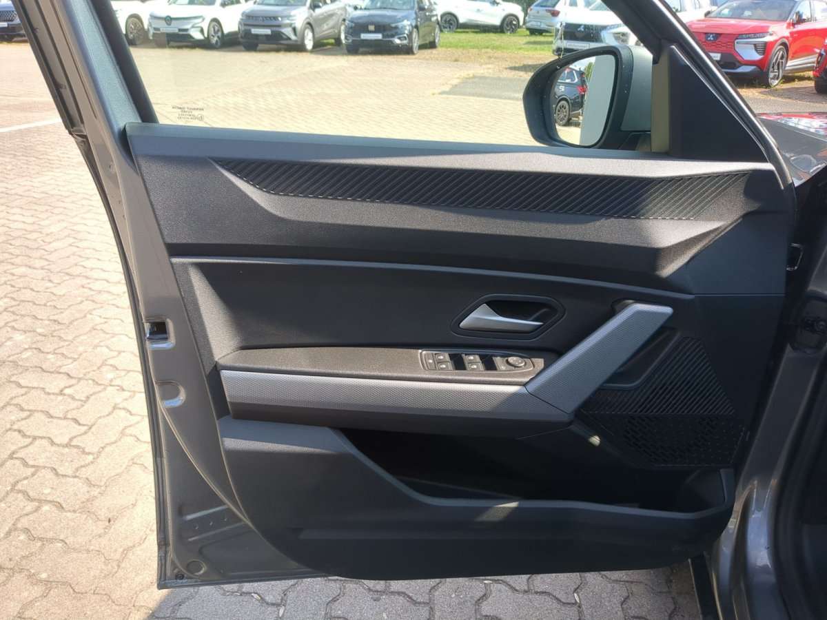 Fahrzeugbild eines Dacia Duster