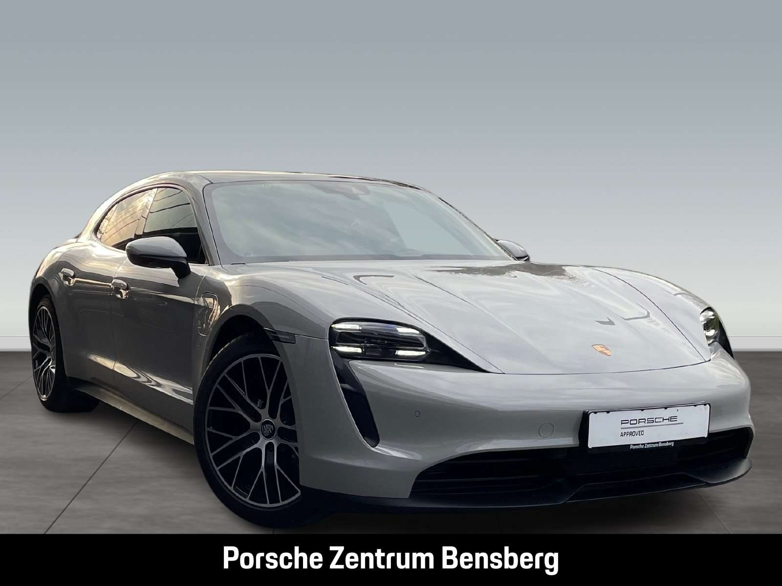 Fahrzeugbild eines Porsche Taycan