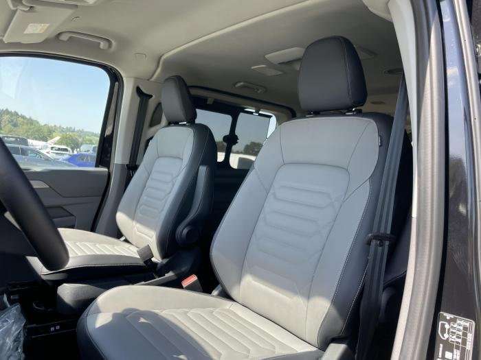 Fahrzeugbild eines Volkswagen Caravelle