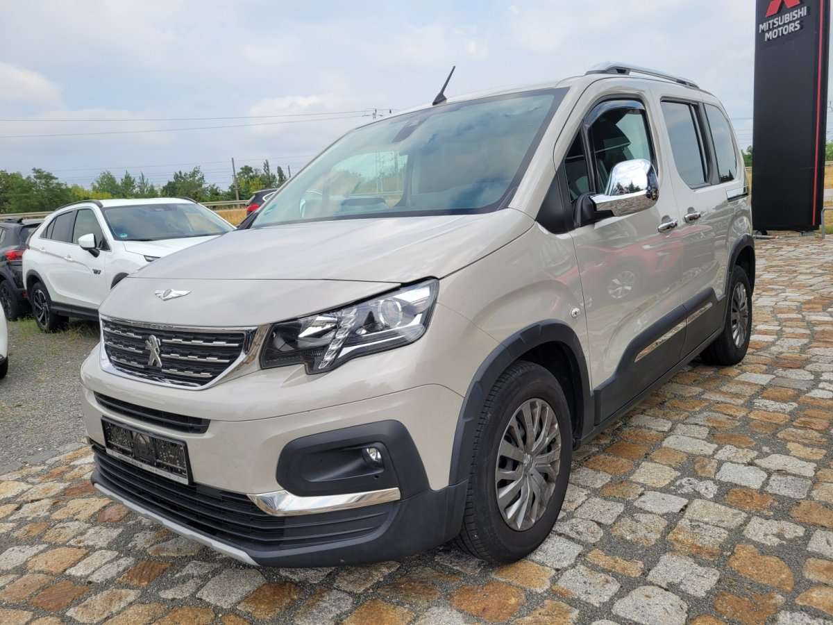 Fahrzeugbild eines Peugeot Rifter