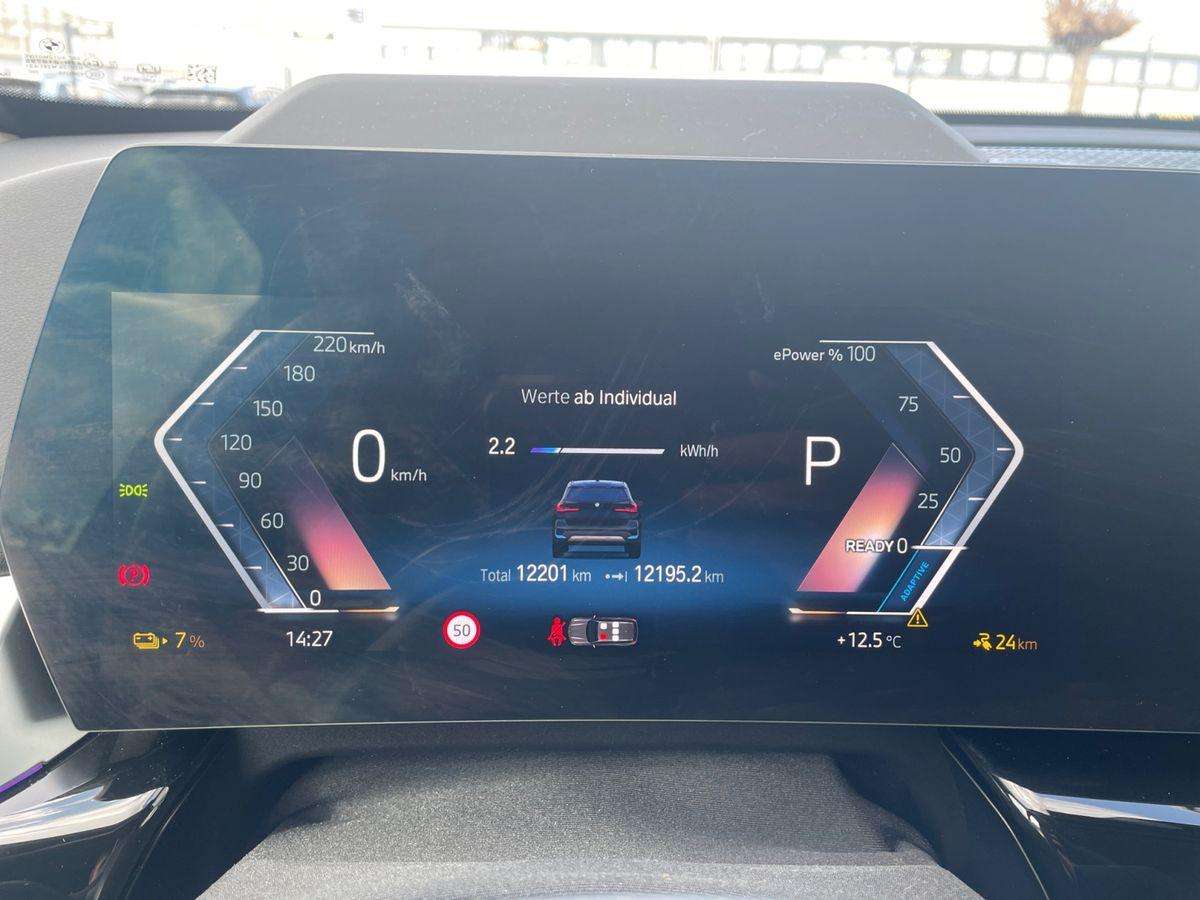 Fahrzeugbild eines BMW iX1