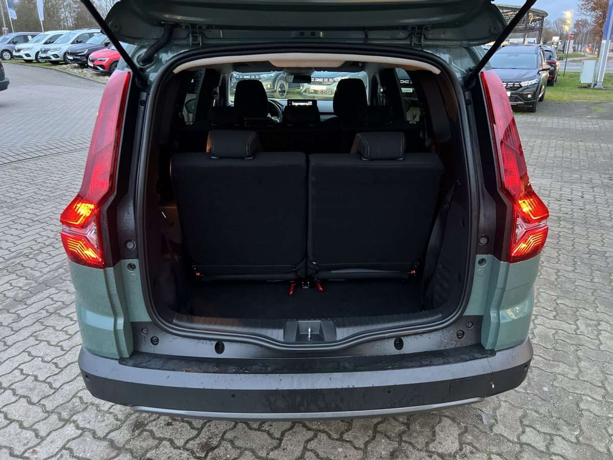 Fahrzeugbild eines Dacia Jogger