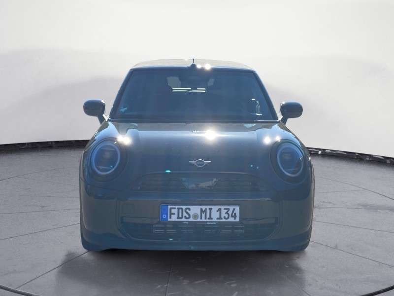 Fahrzeugbild eines MINI COOPER