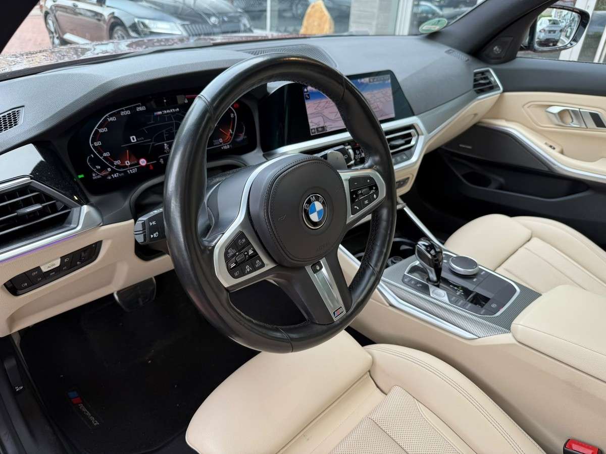 Fahrzeugbild eines BMW 3er-Reihe