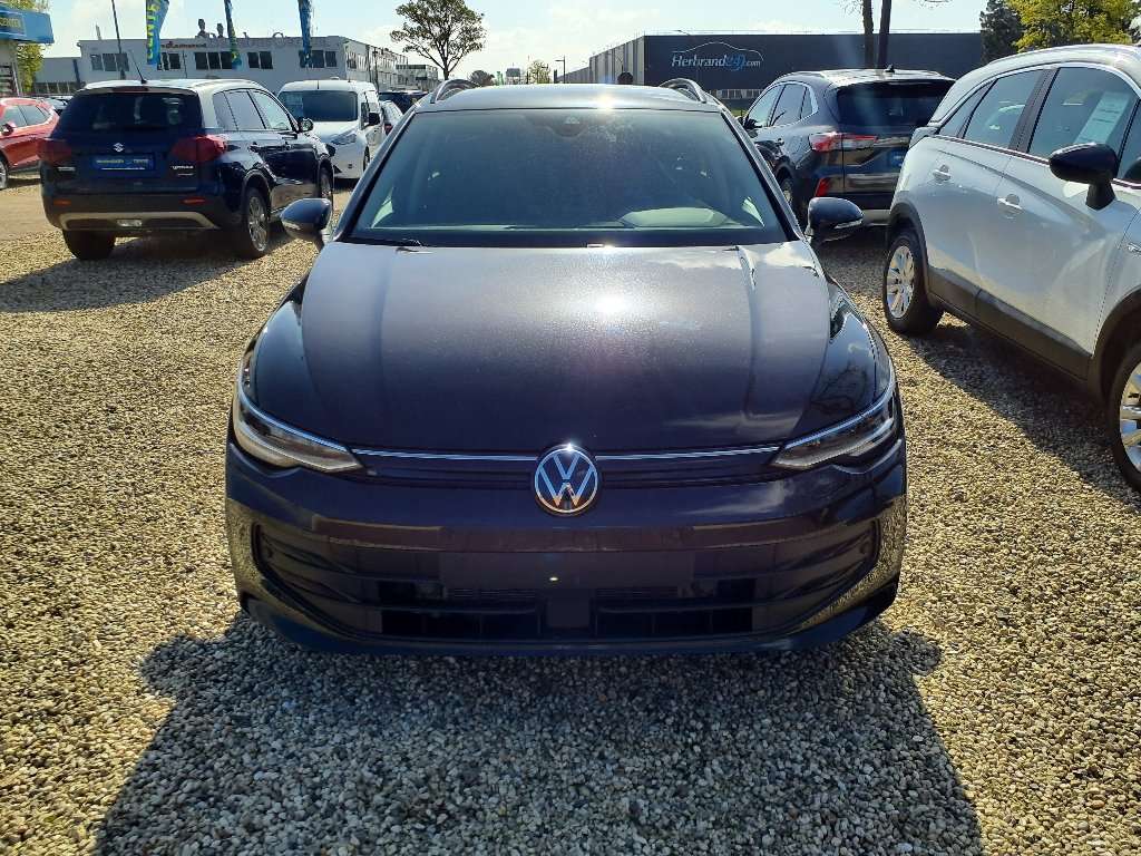 Fahrzeugbild eines Volkswagen Golf