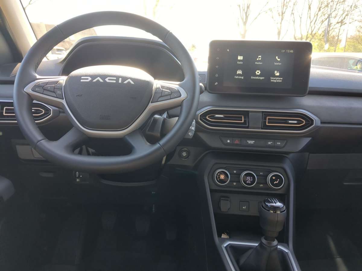 Fahrzeugbild eines Dacia Jogger