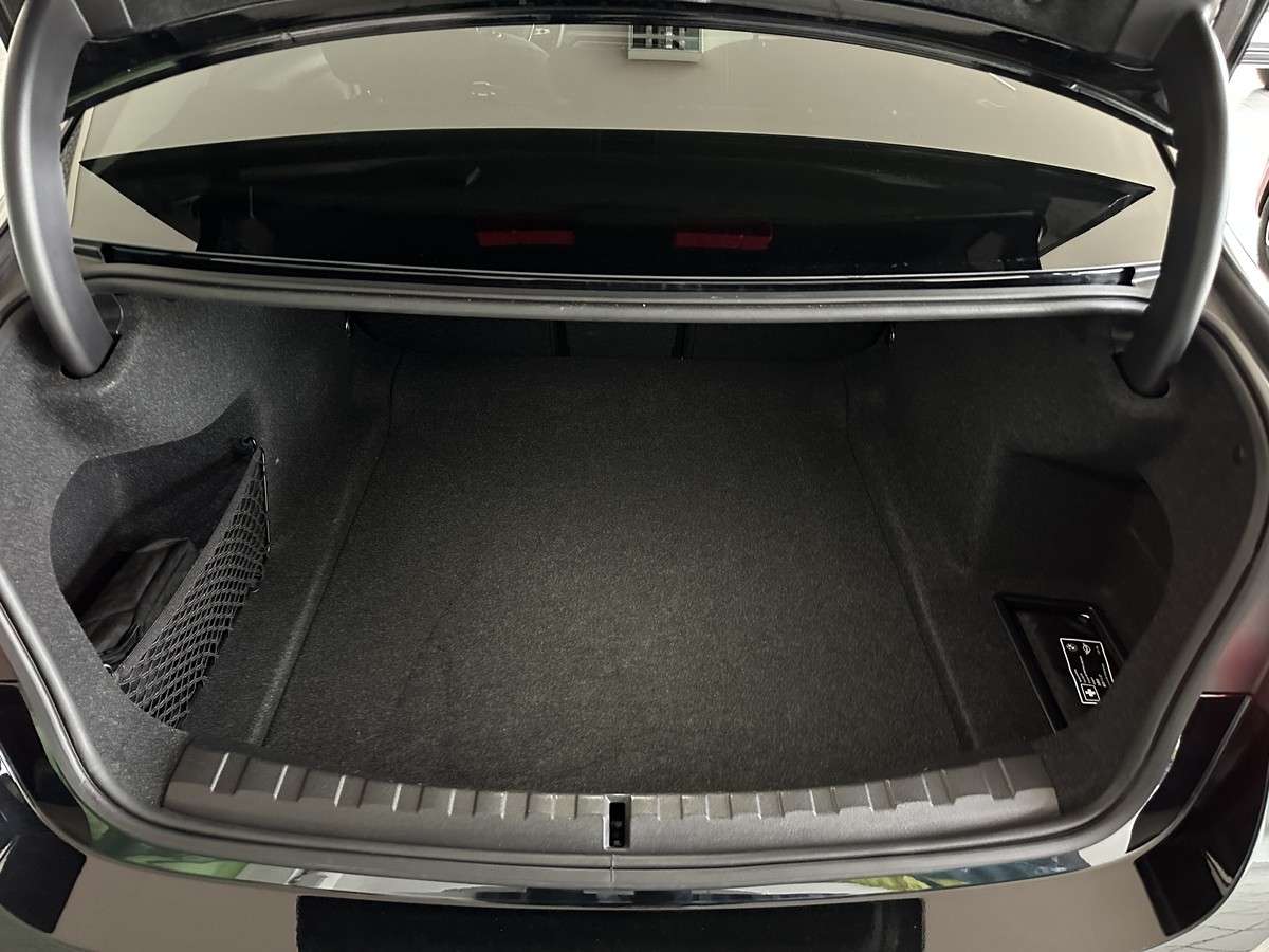 Fahrzeugbild eines BMW 3er-Reihe