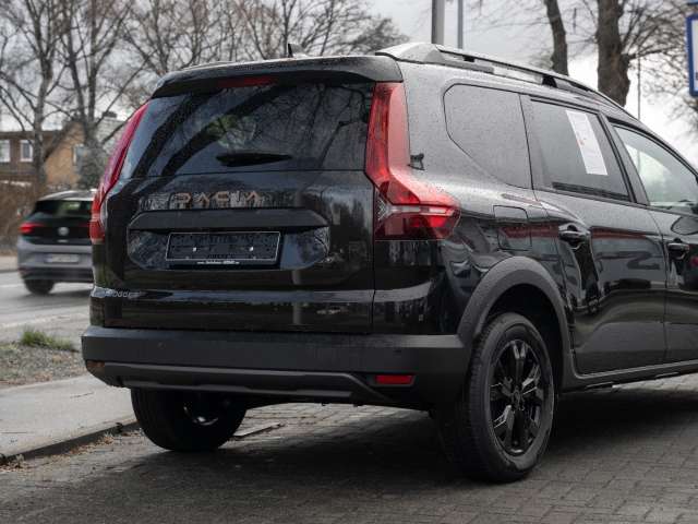 Fahrzeugbild eines Dacia Jogger