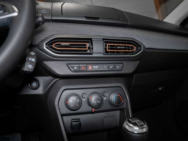 Fahrzeugbild eines Dacia Sandero