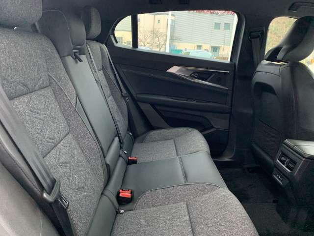 Fahrzeugbild eines Renault Rafale