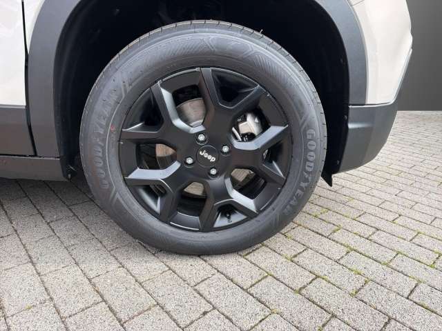 Fahrzeugbild eines Jeep Avenger