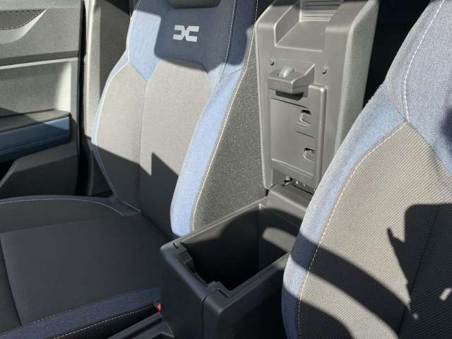 Fahrzeugbild eines Dacia Duster
