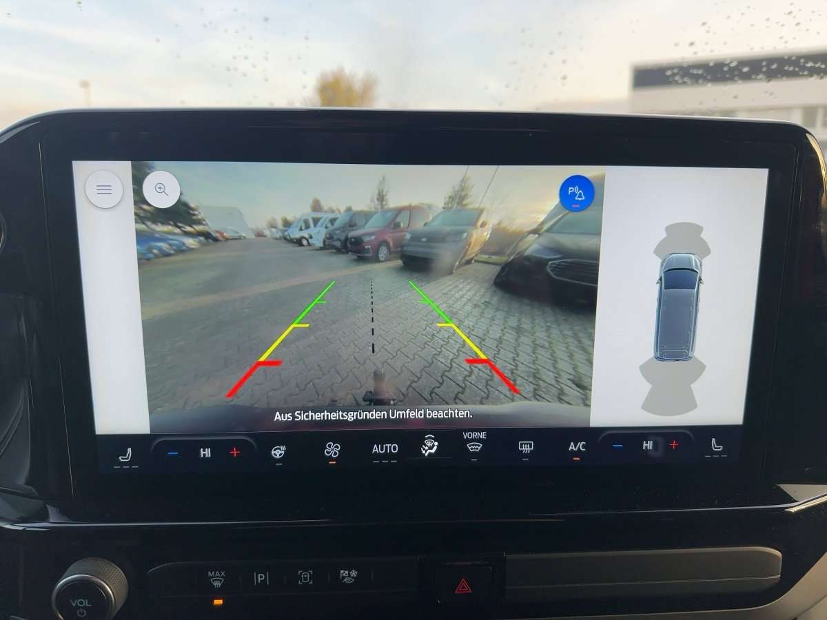 Fahrzeugbild eines Ford Tourneo Custom