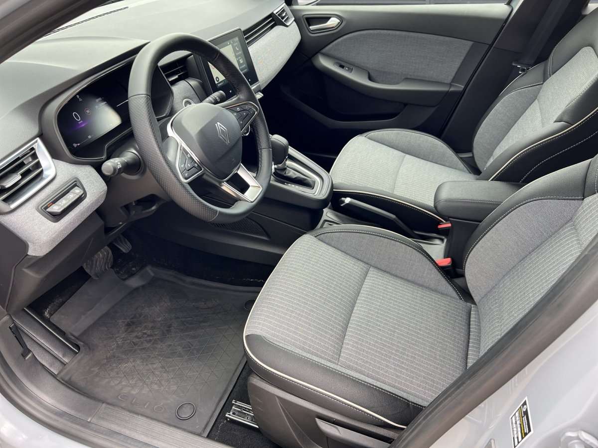 Fahrzeugbild eines Renault Clio