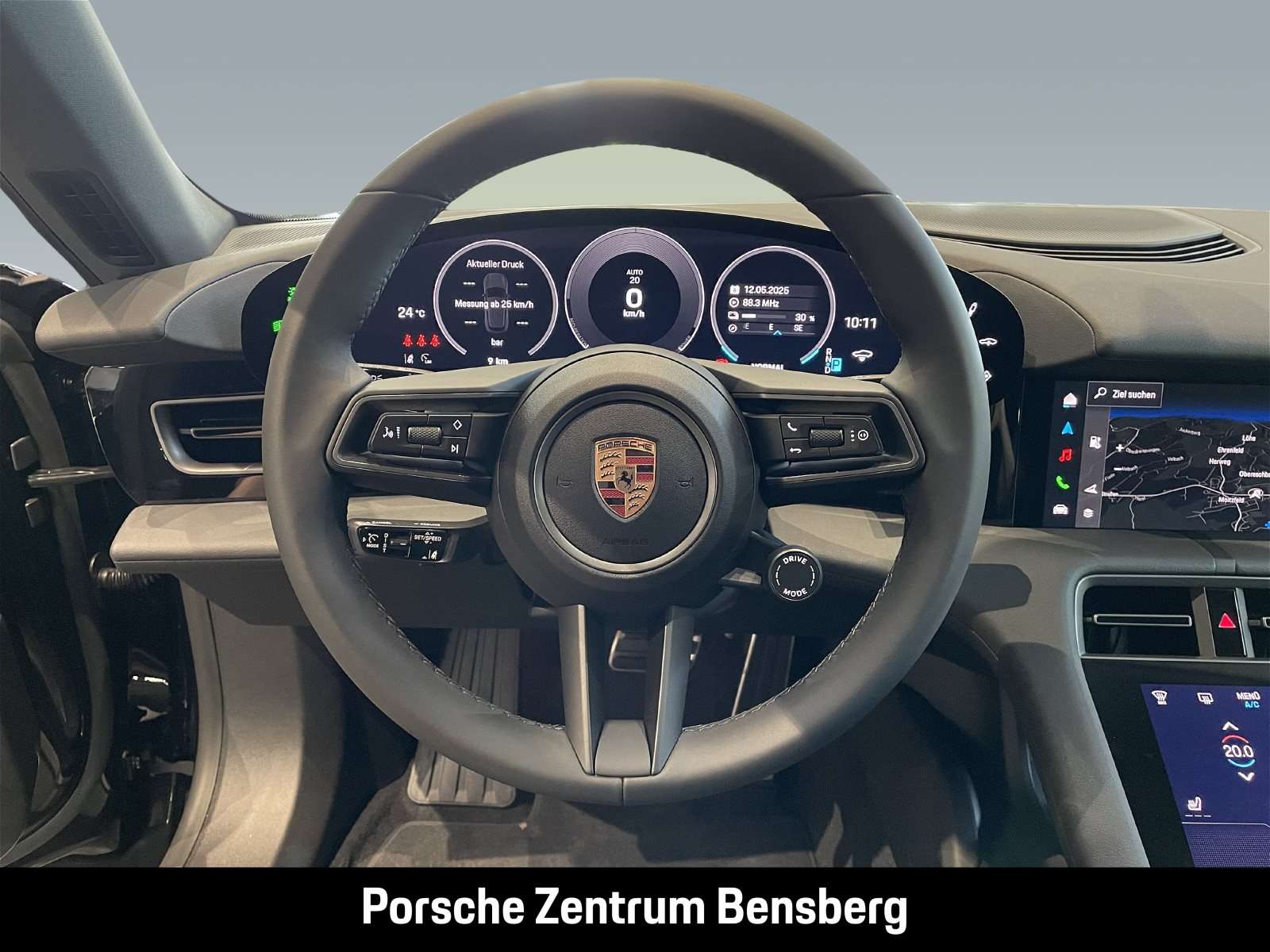 Fahrzeugbild eines Porsche Taycan