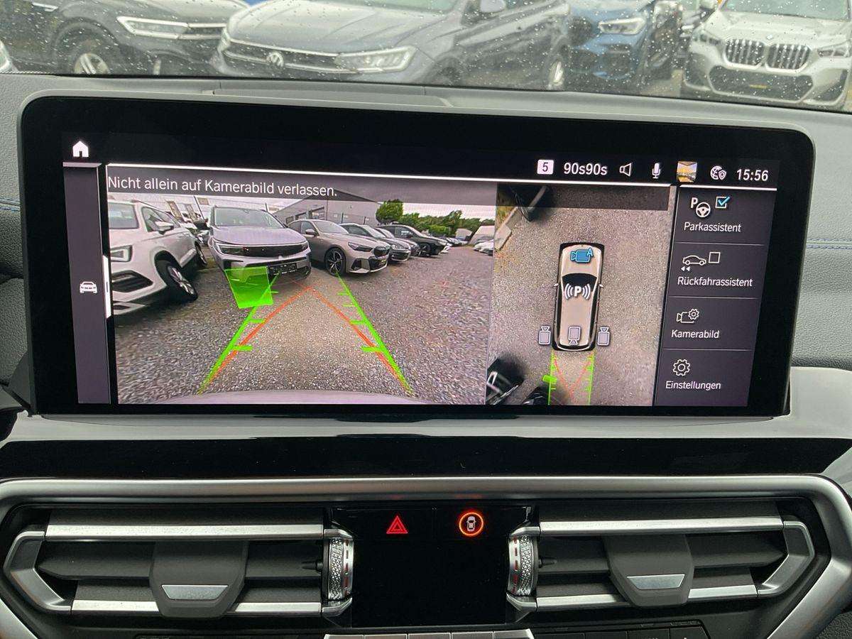 Fahrzeugbild eines BMW ix3