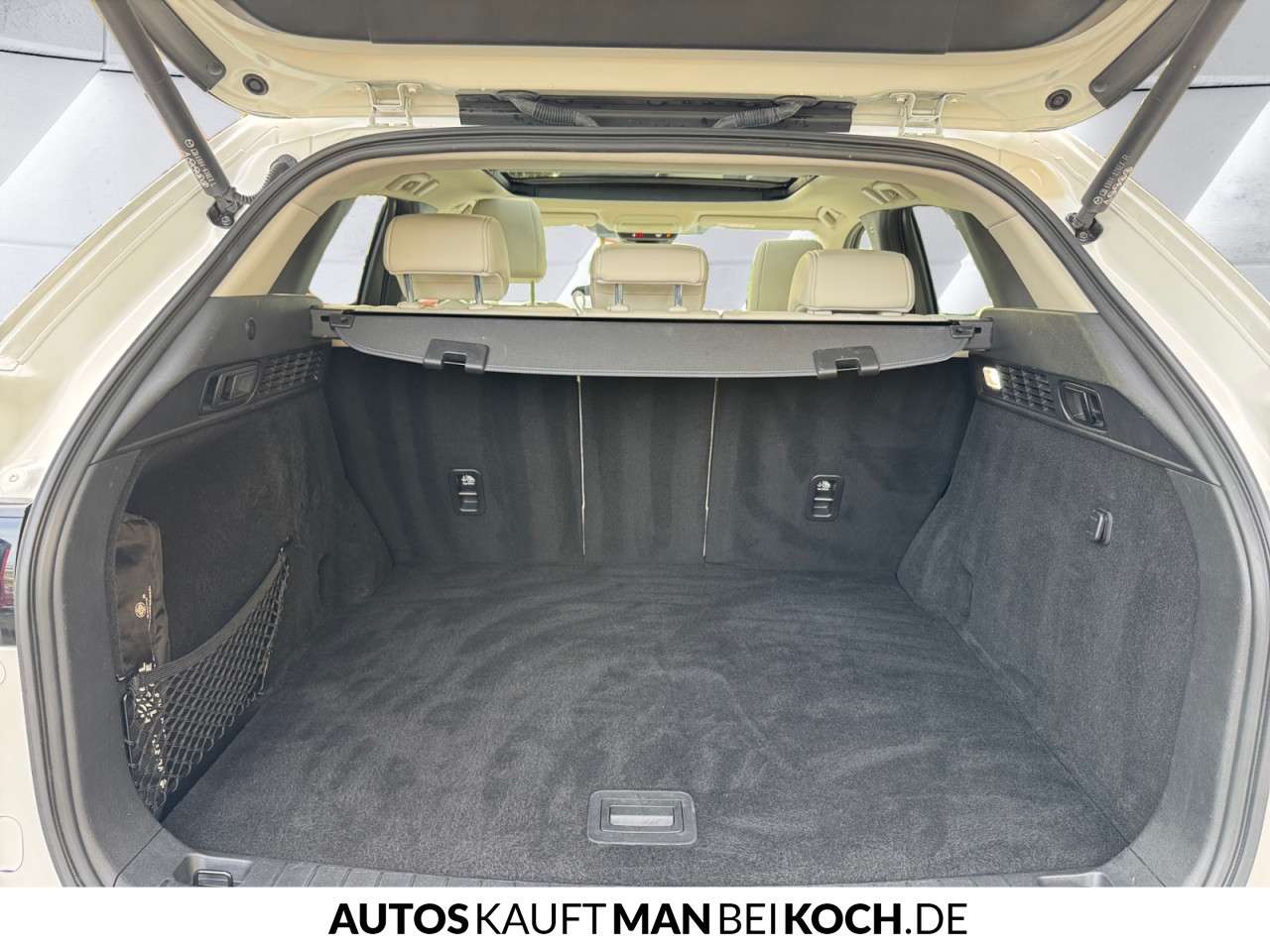 Fahrzeugbild eines Mazda CX-60