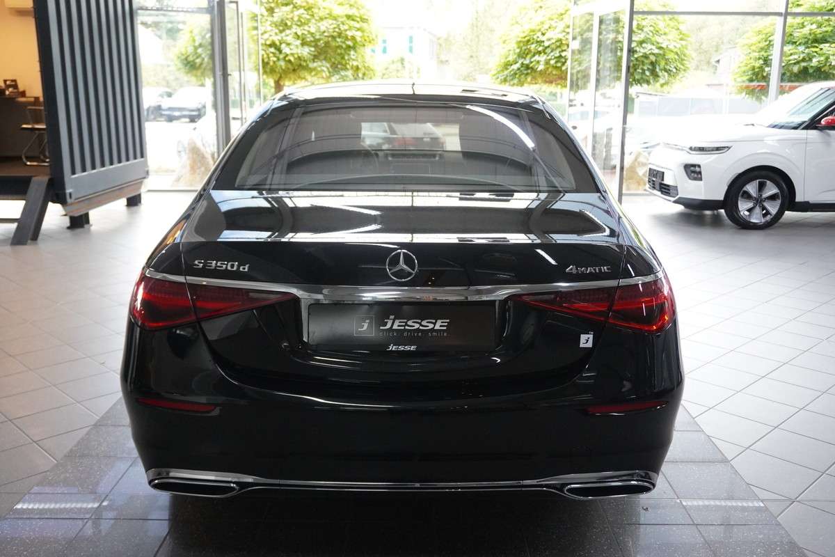 Fahrzeugbild eines Mercedes-Benz S-Klasse
