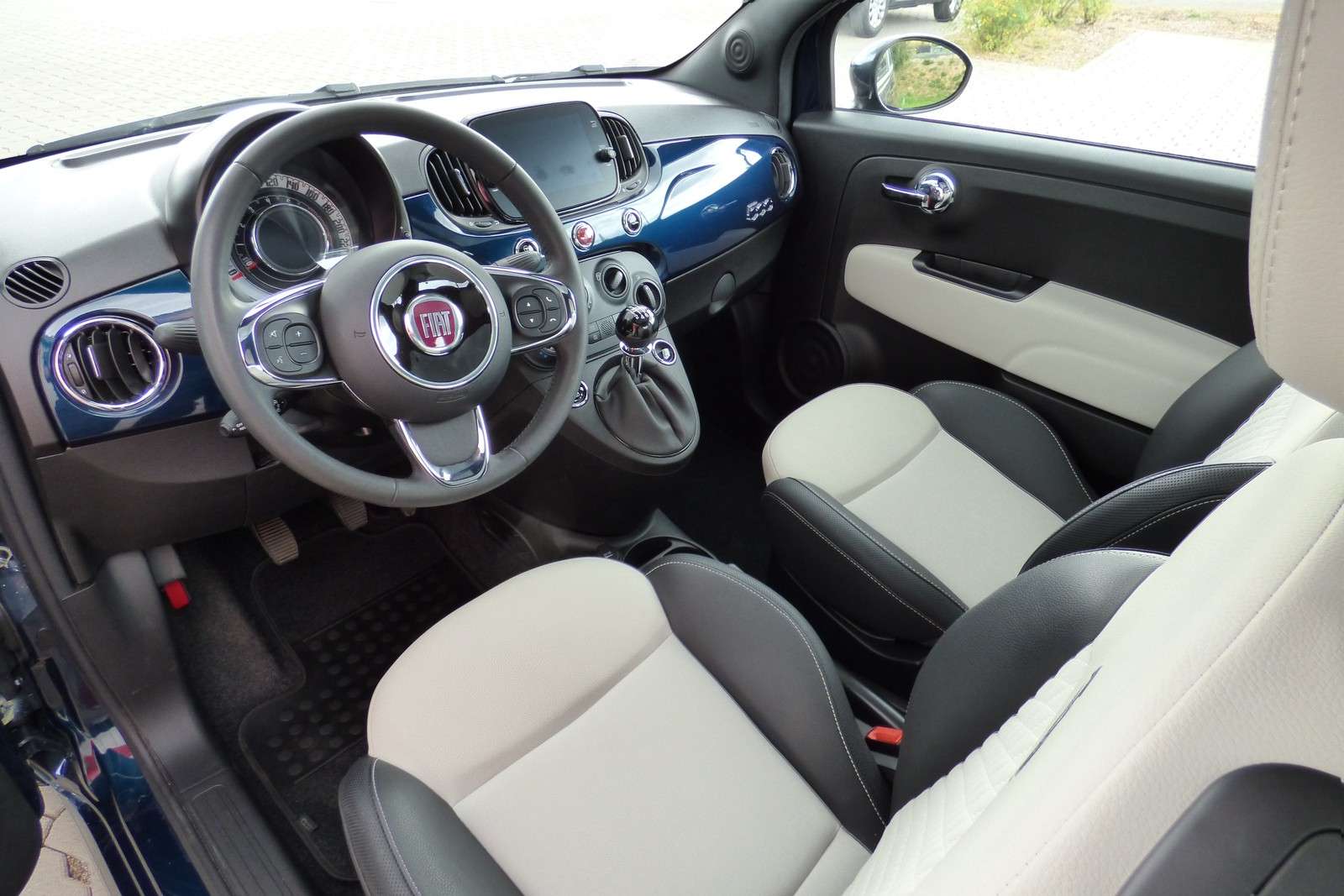 Fahrzeugbild eines Fiat 500