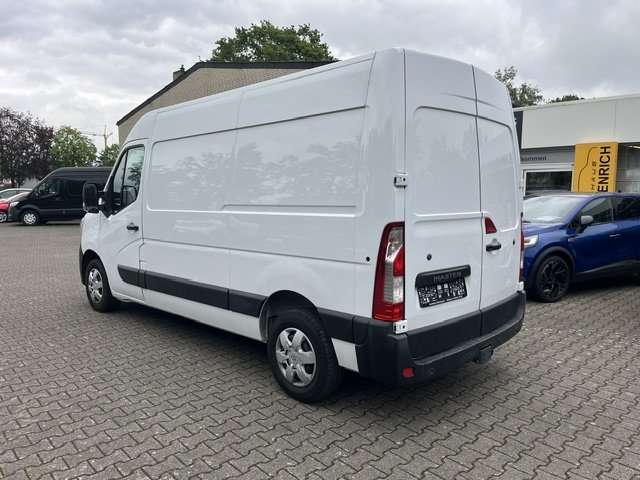 Fahrzeugbild eines Renault Master