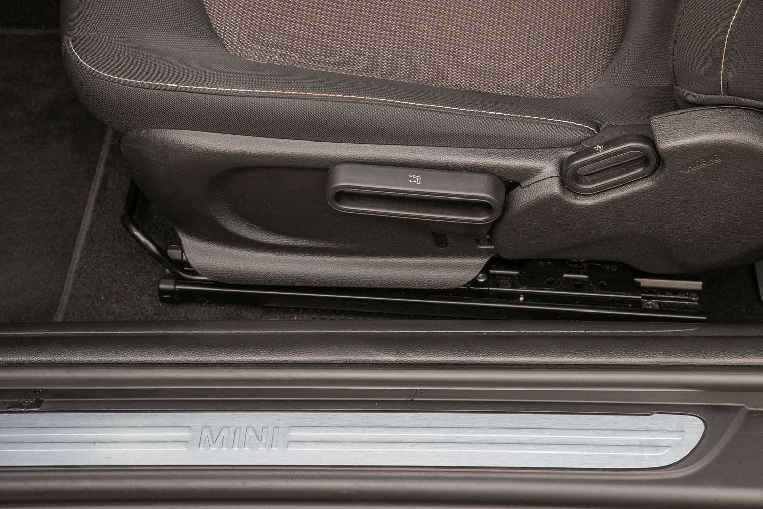 Fahrzeugbild eines MINI COOPER