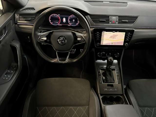 Fahrzeugbild eines Skoda Superb