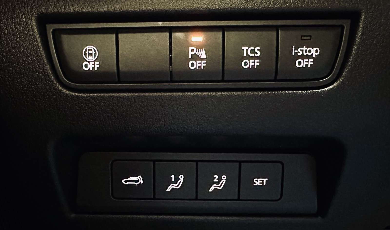 Fahrzeugbild eines Mazda CX-60