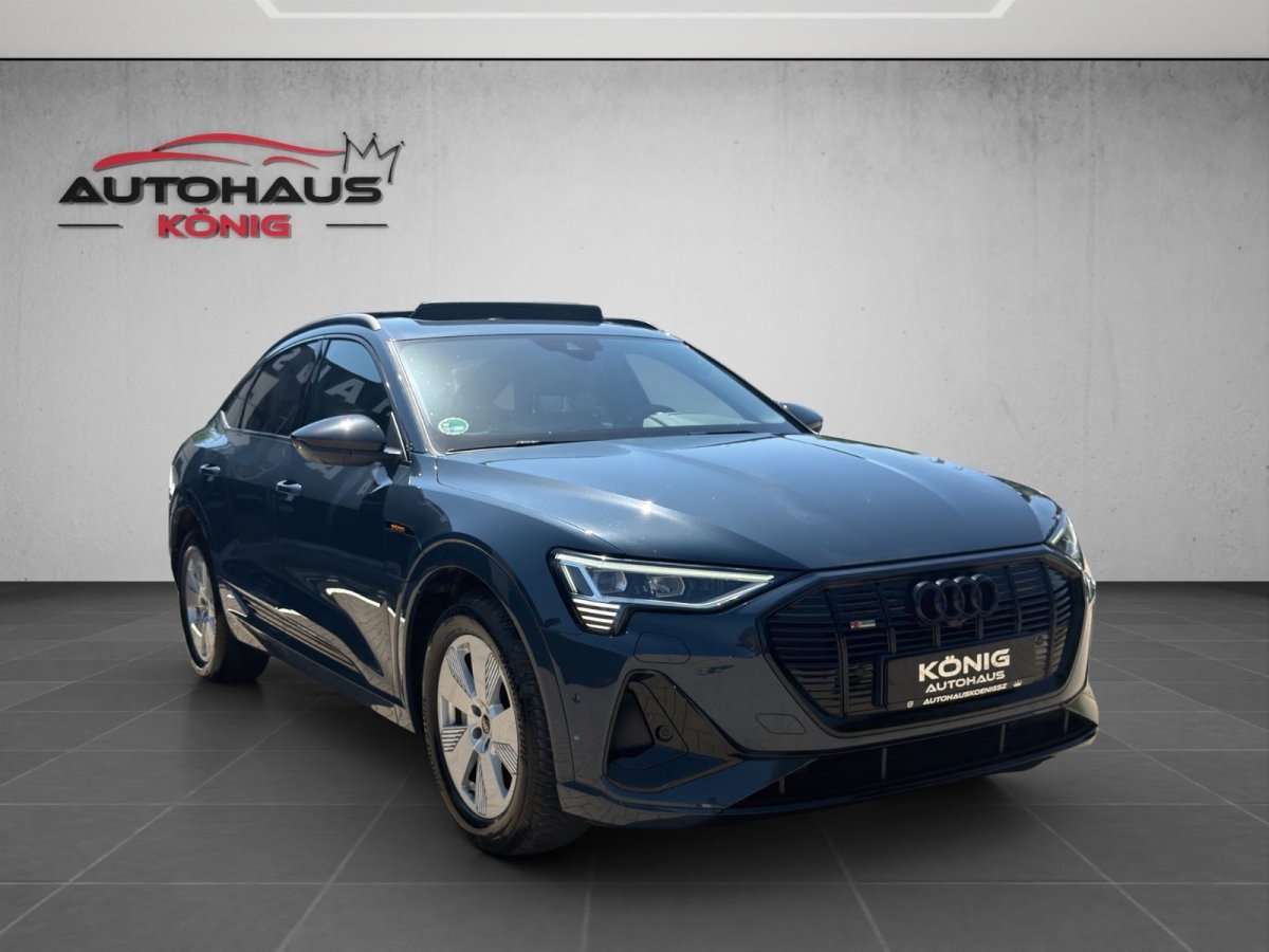 Fahrzeugbild eines Audi e-tron