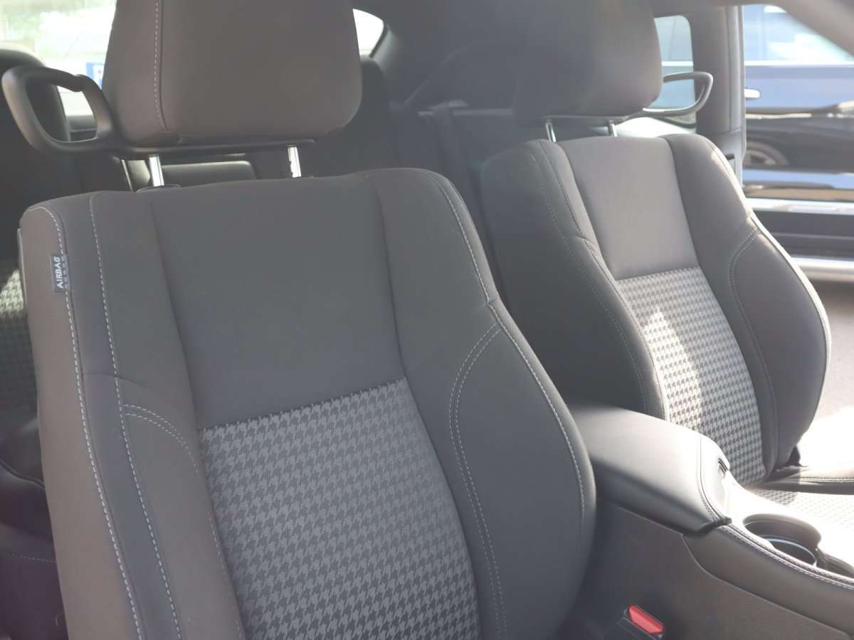 Fahrzeugbild eines Dodge Challenger