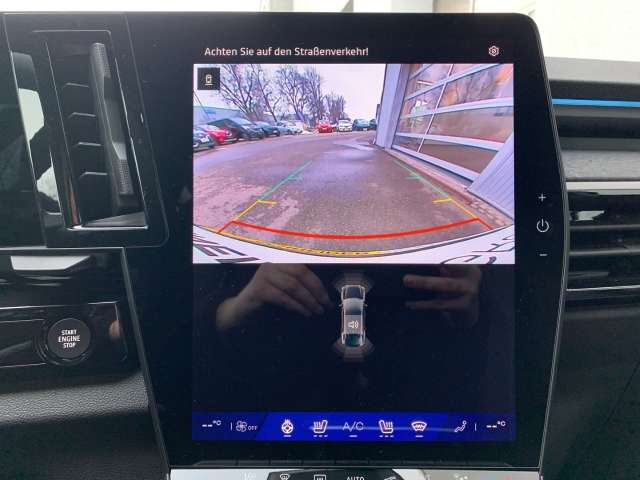 Fahrzeugbild eines Renault Rafale