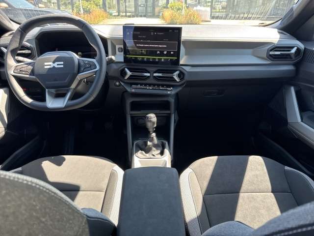Fahrzeugbild eines Dacia Bigster