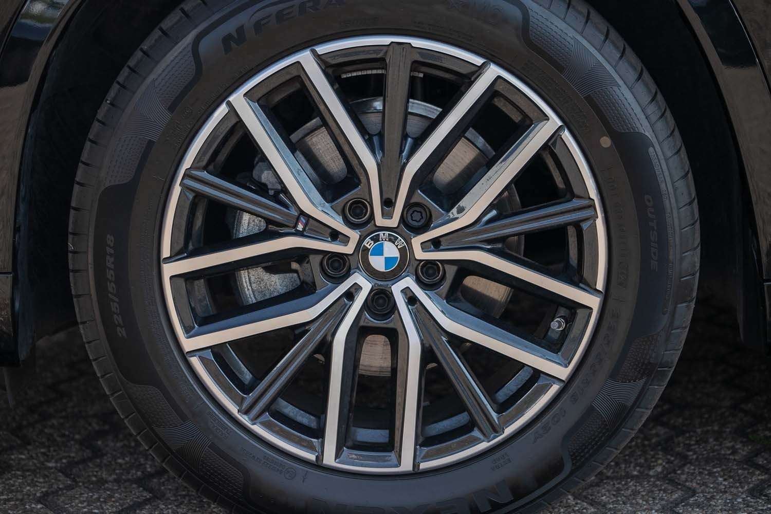 Fahrzeugbild eines BMW X1