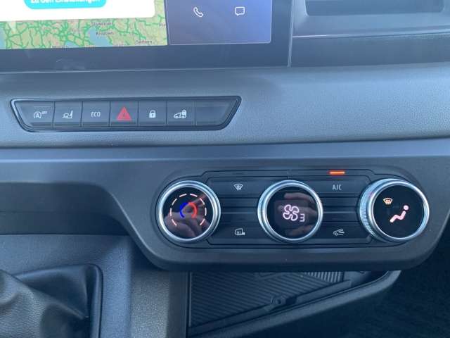 Fahrzeugbild eines Renault Master