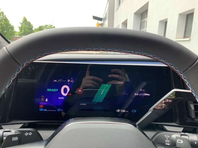 Fahrzeugbild eines Renault Scénic