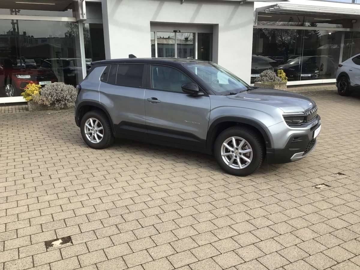 Fahrzeugbild eines Jeep Avenger