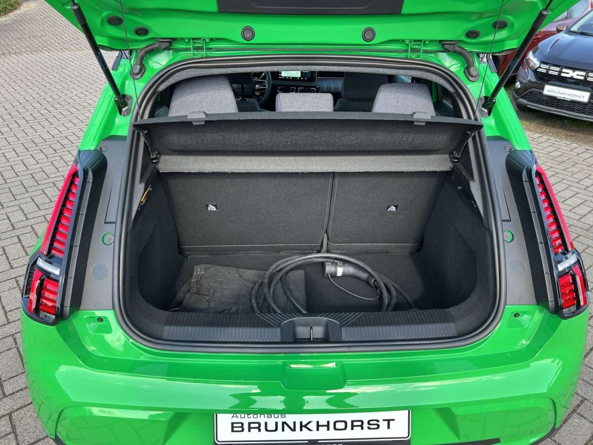 Fahrzeugbild eines Renault 5 E-TECH