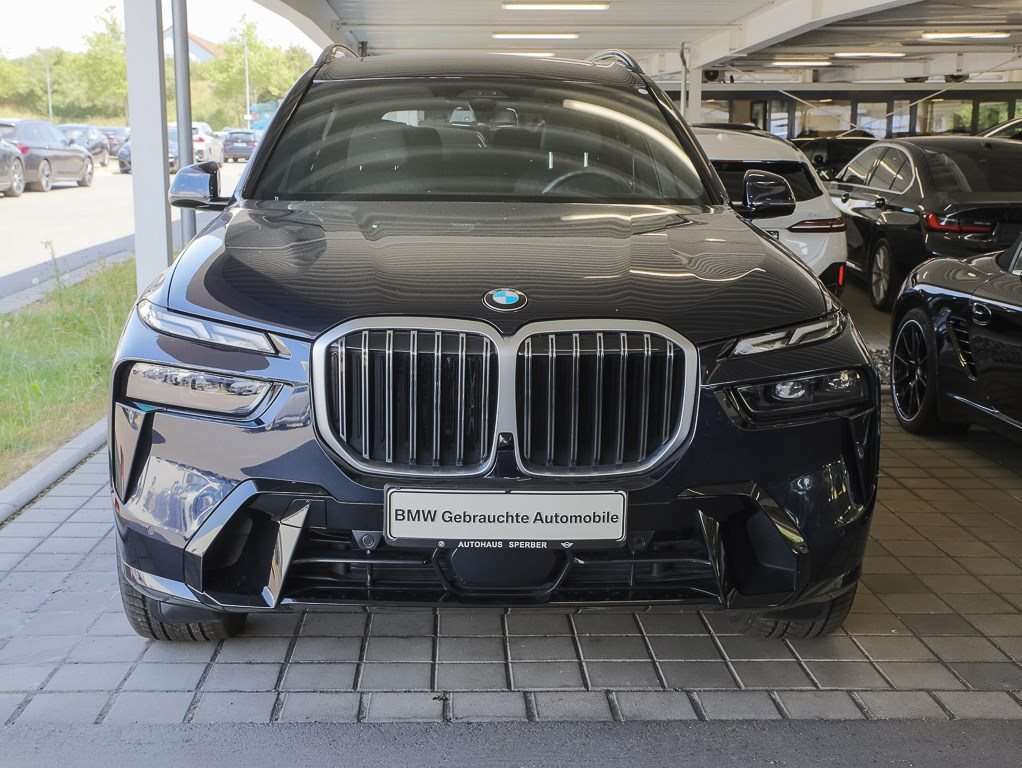 Fahrzeugbild eines BMW X7