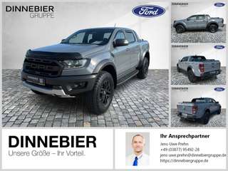 Schräge Frontansicht auf einen Ford Ranger , freigestellt