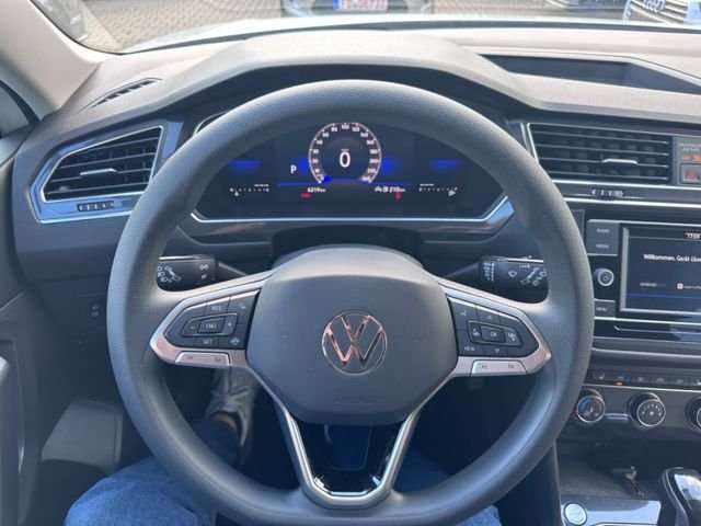 Fahrzeugbild eines Volkswagen Tiguan Allspace