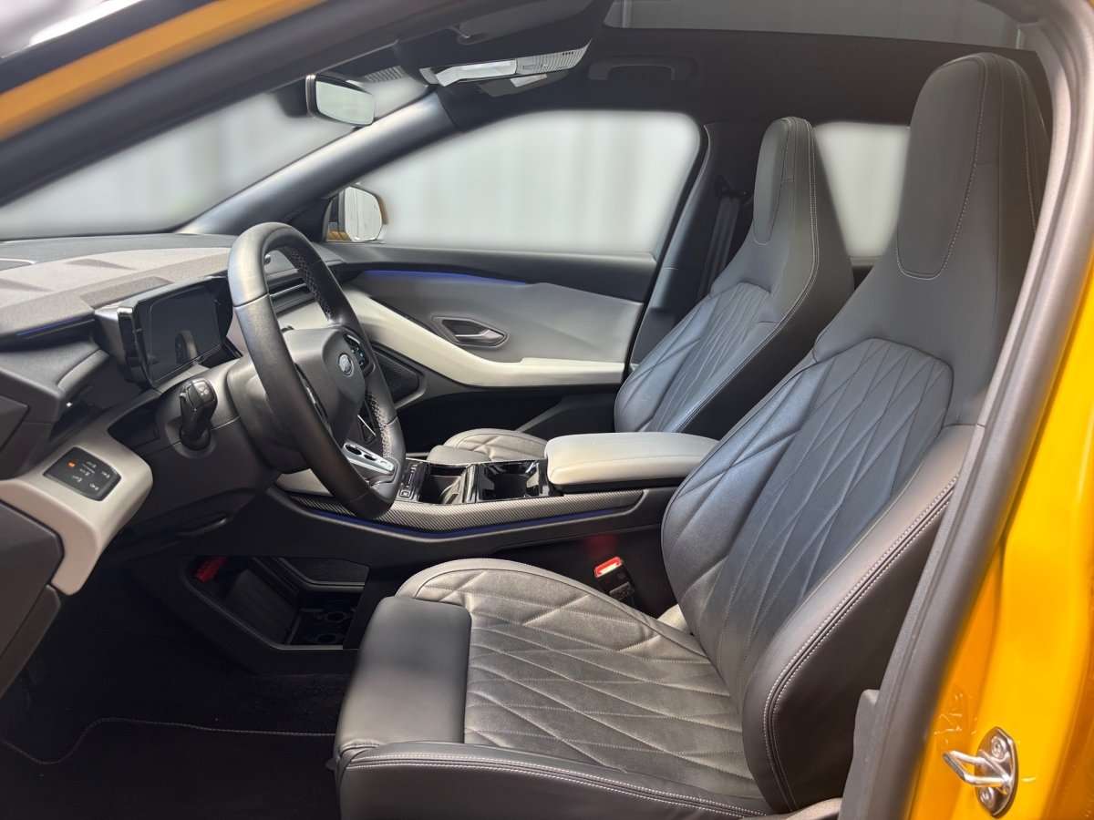 Fahrzeugbild eines Ford Capri
